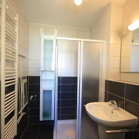 Schoene In Mit Grill, Garten Und Terrasse Oder Balkon Apartment